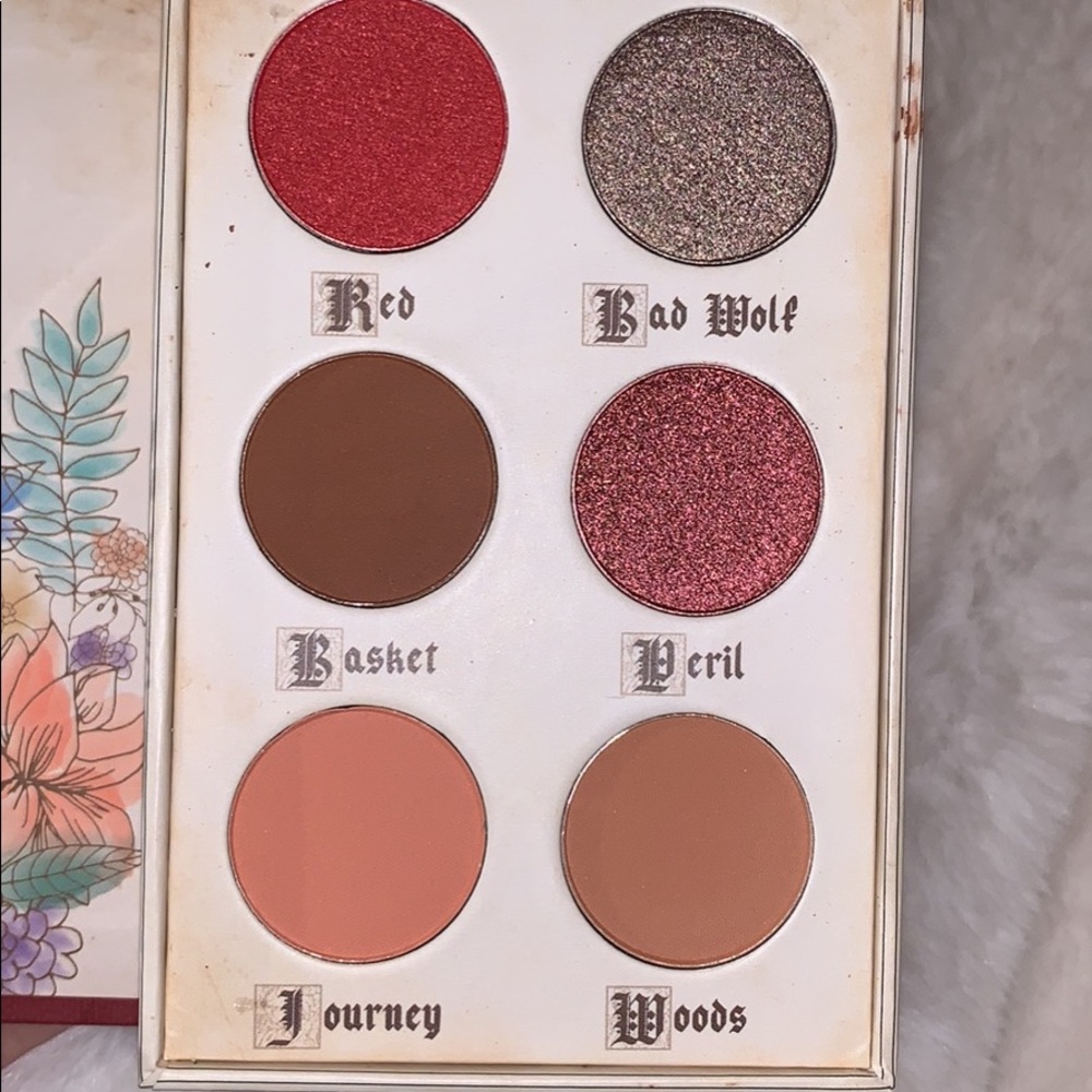 Storybook cosmetics eyeshadow palette